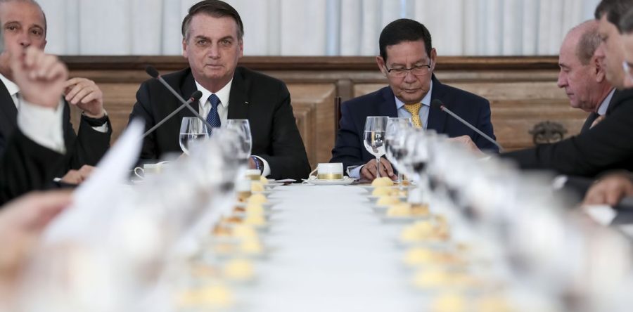 CONSELHO DE GOVERNO SE REÚNE NO PALÁCIO DA ALVORADA