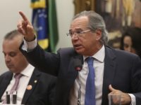 Guedes: gasto com aposentadoria é 10 vezes maior do que com educação