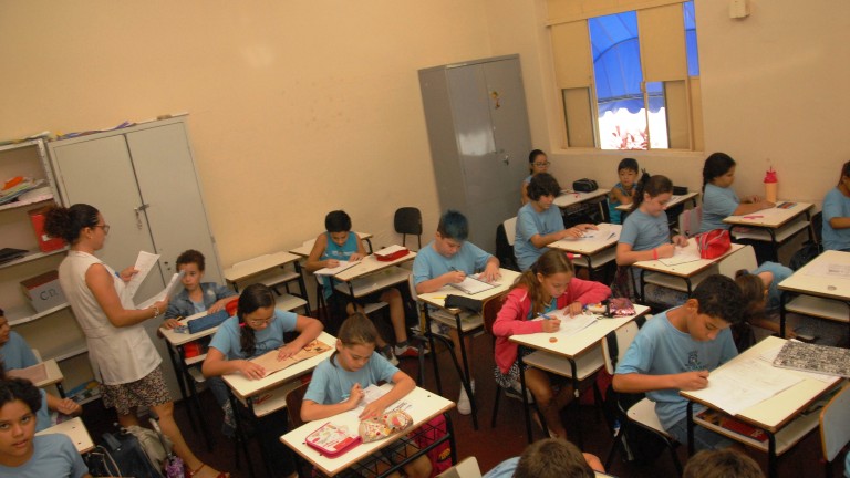“Programa Escola Avisa” informa aos pais a ausência do filho na escola