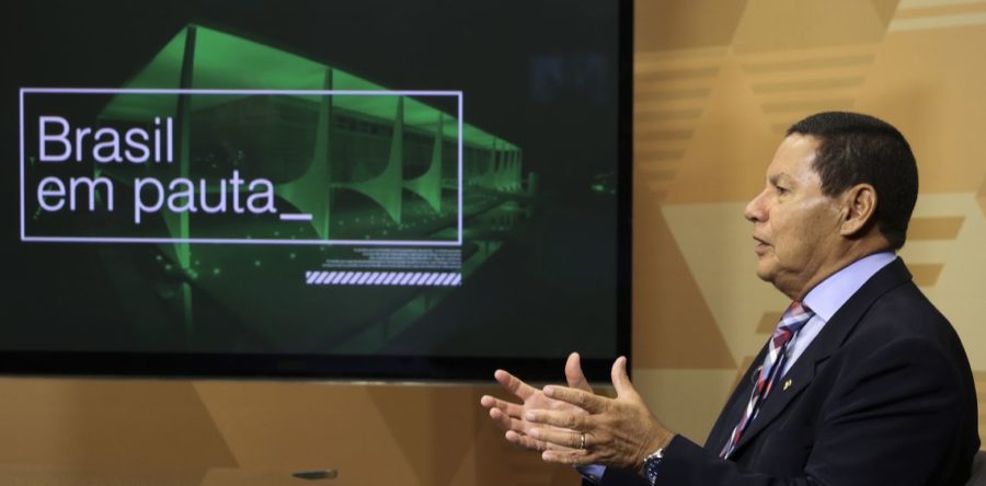 GOVERNO QUER FORTALECER COOPERAÇÃO COM A CHINA