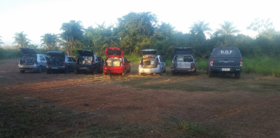 DOF APREENDE COMBOIO DE VEÍCULOS CARREGADOS COM MERCADORIA DO PARAGUAI