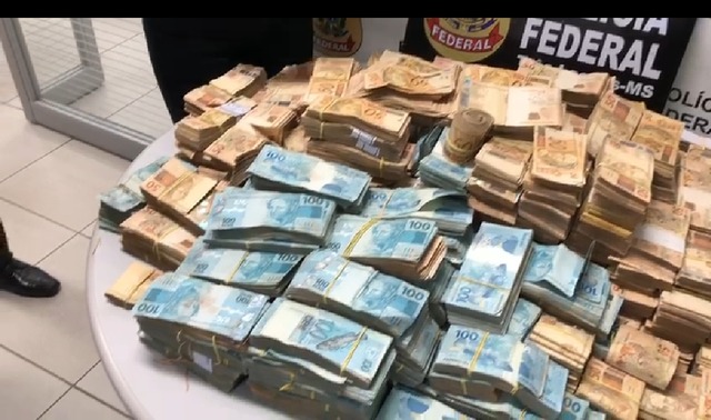 EX PREFEITA MARCIA MOURA É OUVIDA PELA POLICIA FEDERAL EM TRÊS LAGOAS NA OPERAÇÃO ATALHOS