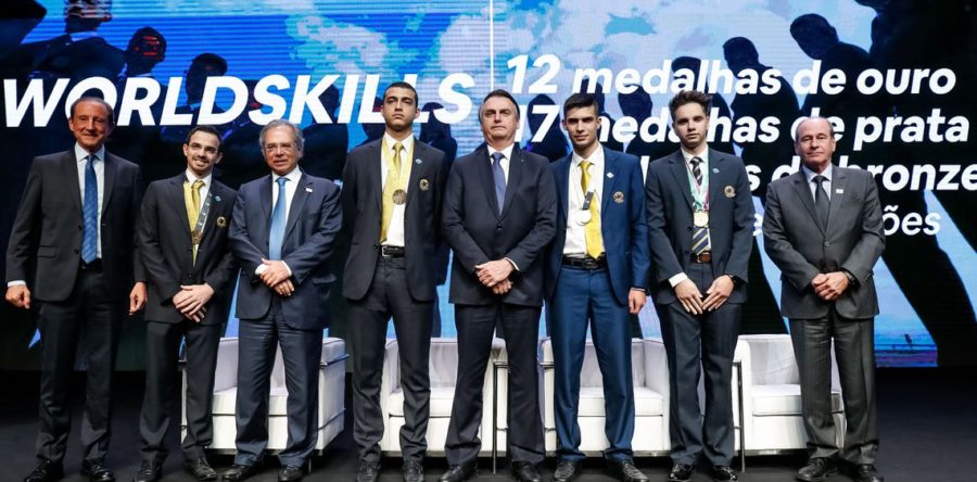 NA FIESP, BOLSONARO DEFENDE QUE O GOVERNO NÃO ATRAPALHE OS EMPRESÁRIOS