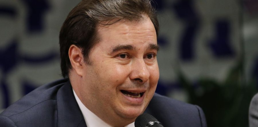 MAIA DIZ QUE COMISSÃO PODE APROVAR PREVIDÊNCIA NA SEMANA QUE VEM