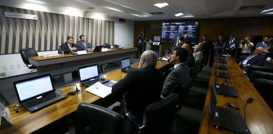 NEGOCIAÇÃO COM CAMINHONEIROS ESTÁ MELHOR QUE O ESPERADO, DIZ  MINISTRO