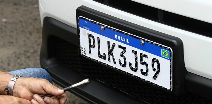 IMPLANTAÇÃO DA NOVA PLACA MERCOSUL ADIADA ATÉ JANEIRO DE 2020