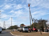 PREFEITURA INICIA INSTALAÇÃO DE LÂMPADAS DE LED NAS SAÍDAS DA CIDADE