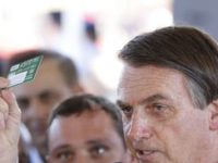 BOLSONARO DEFENDE REDUÇÃO DA CARGA TRIBUTÁRIA