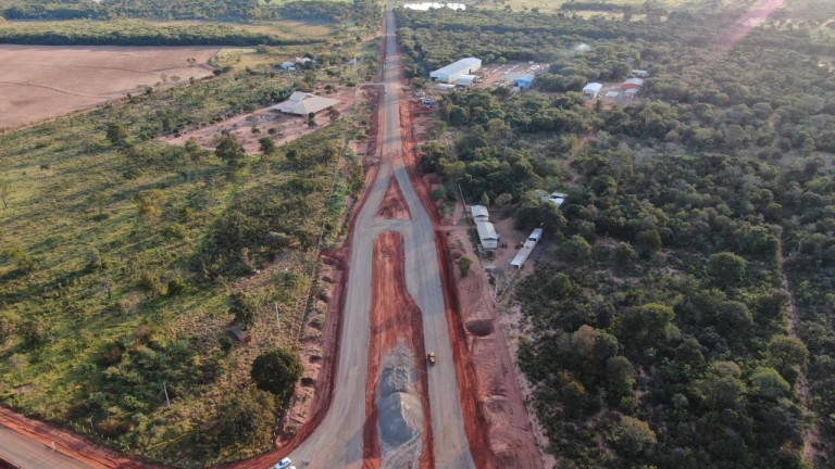 PREFEITURA CONCLUI DUAS ROTATÓRIAS DO MACROANEL E AGUARDA AVAL DO DNIT PARA OBRA NA BR-163