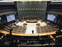 CÂMARA PODE VOTAR DESTAQUES À NOVA LEI DE LICITAÇÕES