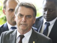 BOLSONARO: “PRETENDO RESPEITAR A LEI DA ANISTIA”