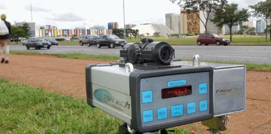 BOLSONARO MANDA SUSPENDER USO DE RADARES NAS RODOVIAS FEDERAIS