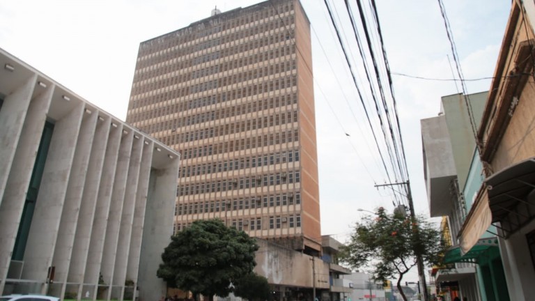 EM BRASÍLIA, PREFEITO BUSCA RECURSO PARA TRANSFORMAR HOTEL CAMPO GRANDE EM MORADIA POPULAR