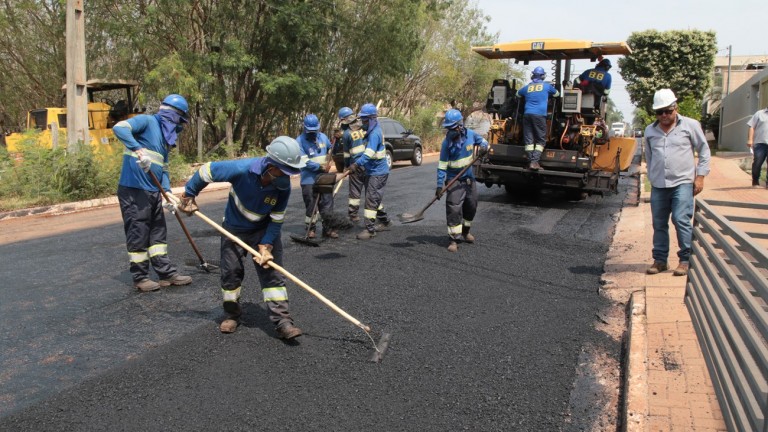 COM O AVANÇO DO SERVIÇO NA PERNAMBUCO, 14 DE JULHO COMEÇA A RECEBER RECAPEAMENTO