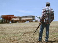 BOLSONARO DIZ QUE SANSIONARÁ PROJETO QUE AMPLIA POSSE DE ARMA NO CAMPO