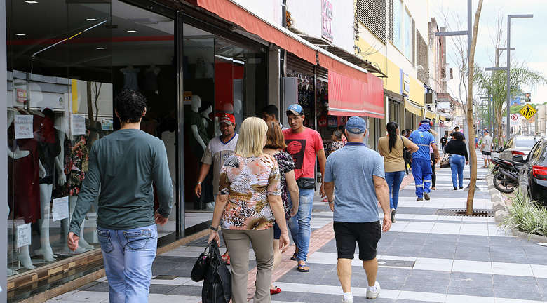 COMERCIANTES TEM ATÉ O FIM DO MÊS PARA SE ADEQUAREM A IMPRESSÃO DO CUPOM COM CPF