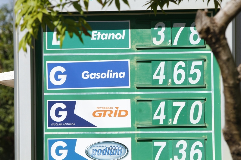 GASOLINA SOBE ATÉ 30 CENTAVOS COM AUMENTO DO IMPOSTO NO MS PELO GOVERNADOR REINALDO