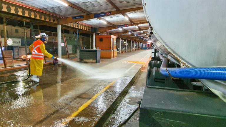 TERMINAIS DE ÔNIBUS SÃO HIGIENIZADOS E DESINFECTADOS EM CAMPO GRANDE